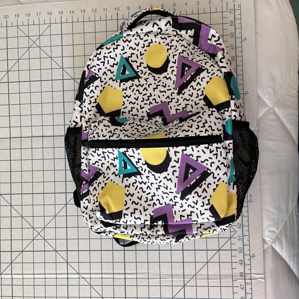 90s Retro Pattern Backpack - Picture 6 of 6